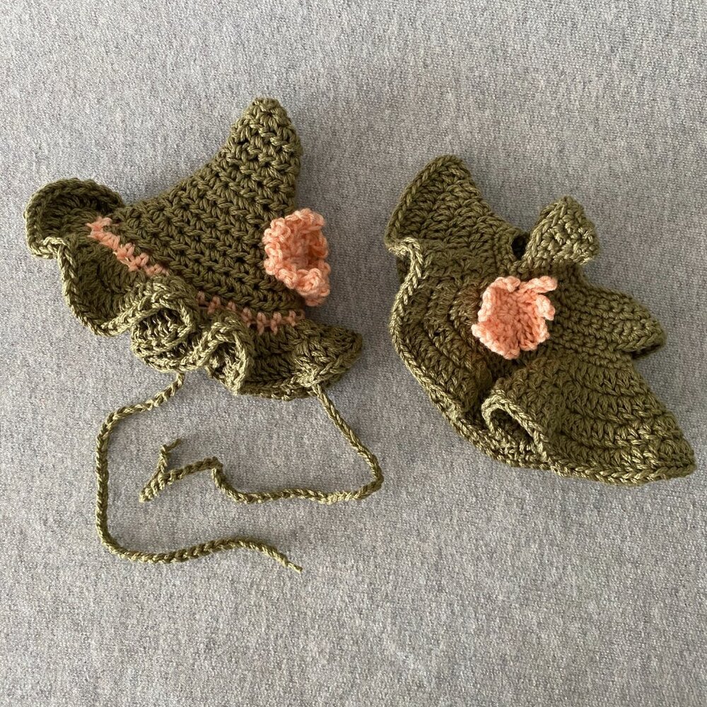 Handmade Crochet Autumn Green Peach Fairy Witch Outfit for 17cm Doll 2-Piece Set - Picture 9 of 9